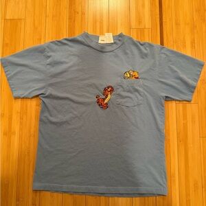 Vintage Disney Winnie the Pooh and Tigger Hide & Seek Pocket Tee – Baby Blue